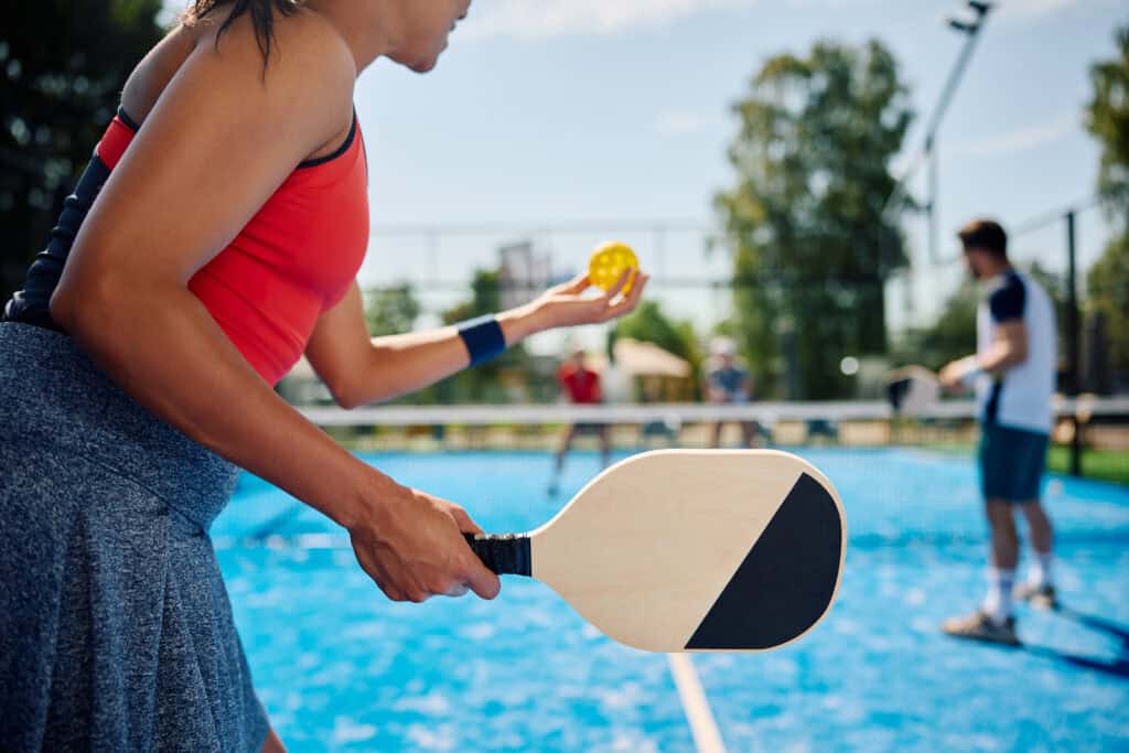 cross-court dinks in double pickleball